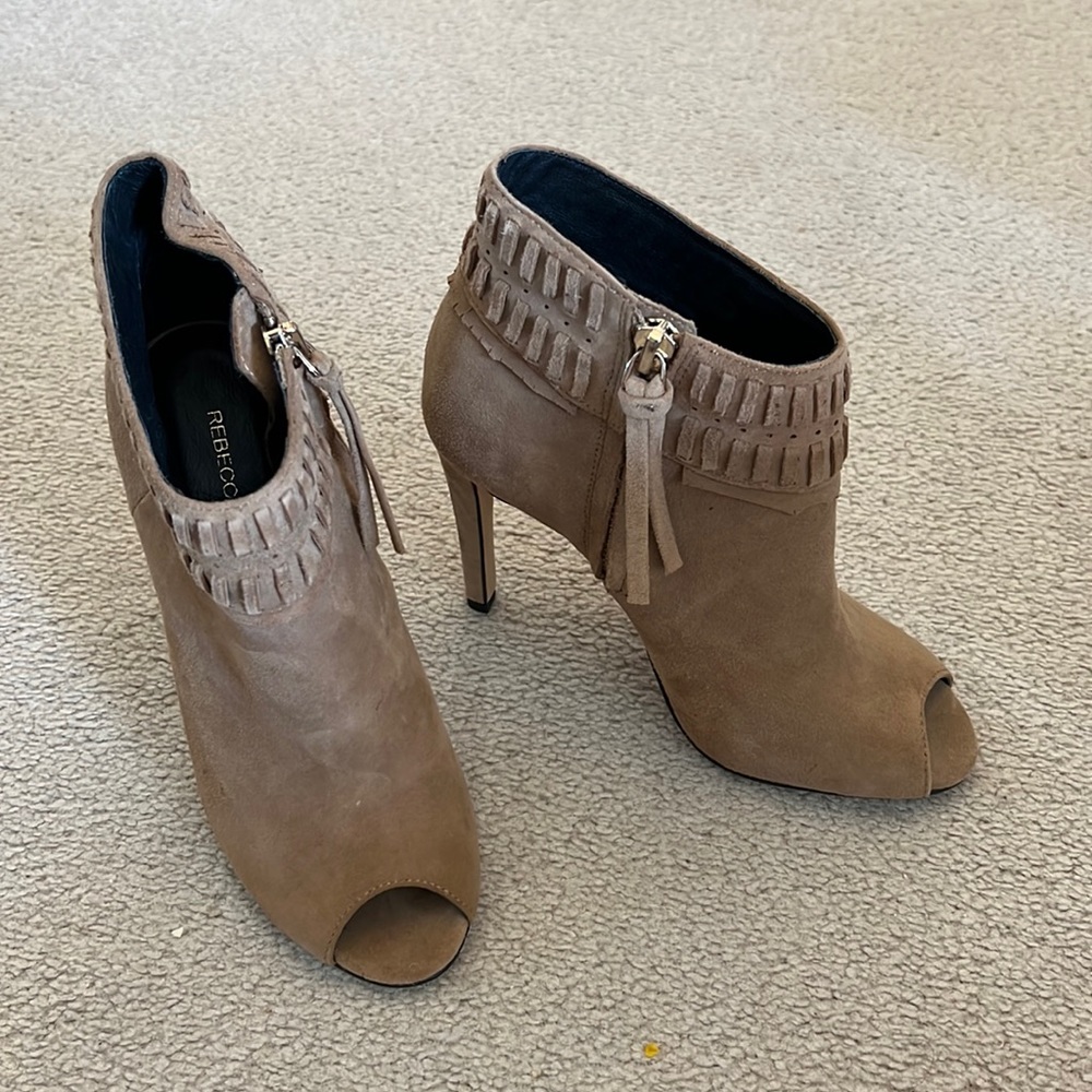 Brand Bew Rebecca Minkoff Tan Suede Shoes